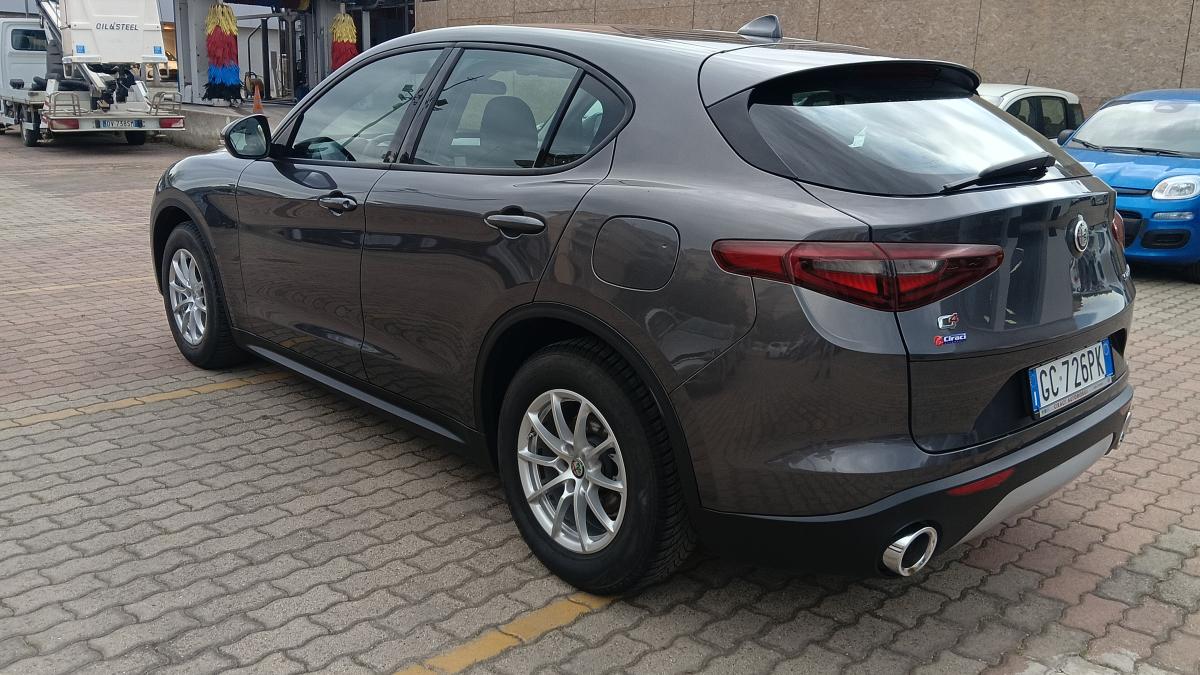Alfa Romeo Stelvio 2.2 Turbodiesel 190 CV AT8 Q4 Business